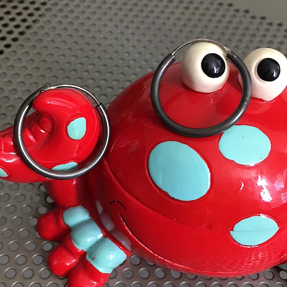 Vintage Jewelry - 🖤Vtg Sterling silver hoop earrings